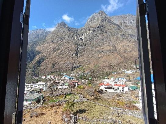Tseten'S Inn 拉冲 外观 照片